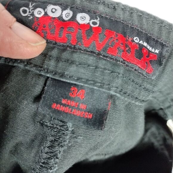 Airwalk shorts  - Picture 4 of 6